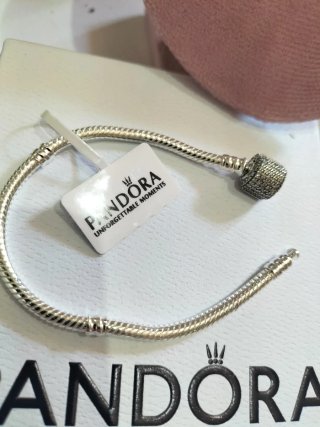 Pulsera Pandora cierre brillantes plata