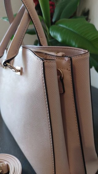 Borsa Guess rosa e oro