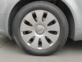 AUDI A4 2.0 130CV 179.000KM * 1 DUEÑO Y LIBRO *