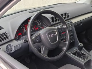 AUDI A4 2.0 130CV 179.000KM * 1 DUEÑO Y LIBRO *