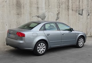 AUDI A4 2.0 130CV 179.000KM * 1 DUEÑO Y LIBRO *