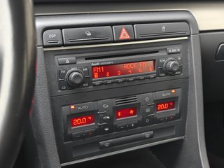 AUDI A4 2.0 130CV 179.000KM * 1 DUEÑO Y LIBRO *