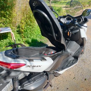 Yamaha X-MAX 400 - Maxi Scooter