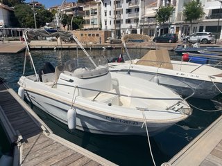 Jeanneau Cap Camarat 5.5 cc con amarre