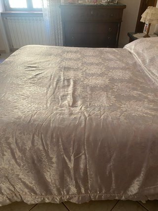 Copriletto matrimoniale lana oro e bianco