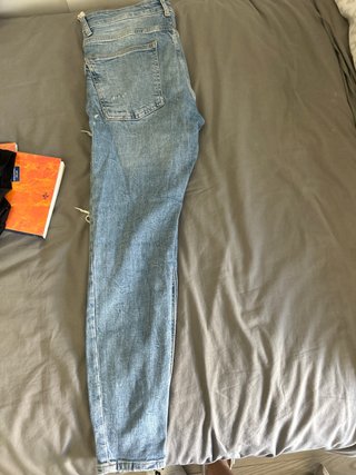 Pantalones Super Skinny Rotas
