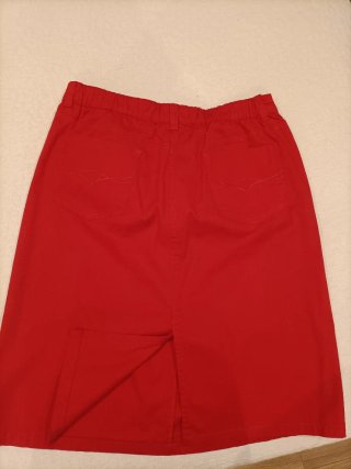 Falda vaquera roja nueva