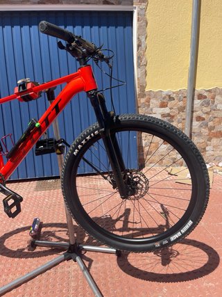 Bicicleta scott scale 970