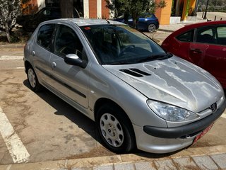 Peugeot 206 1.6i 16v