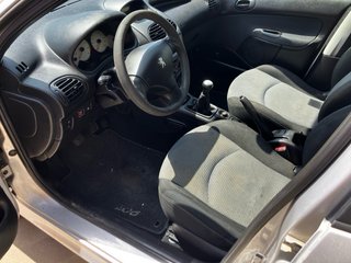 Peugeot 206 1.6i 16v