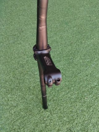 Potencia y manillar de bicicleta de aluminio