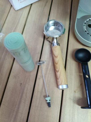 Cafetera Express Semiautomática Caprizze Hikari