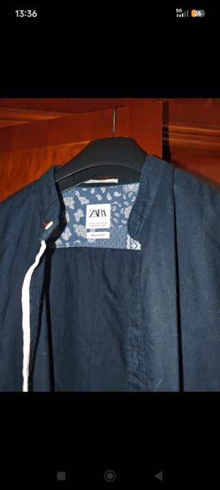 Camisa Zara azul hombre