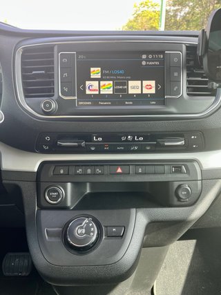 Peugeot Traveller Allure 2018 180cv