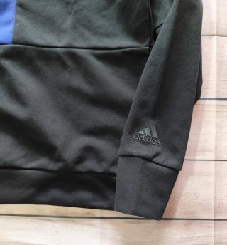 Sudadera Adidas Moderna Bloques Negro y Azul