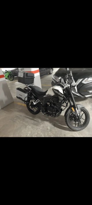 Moto Macbor Montana xr1  125cc Negra/Blanca