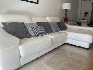 Sofa Chaiselongue de piel blanco