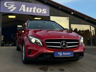 Mercedes-Benz GLA 200 Urban 155 CV TECHO SOLAR