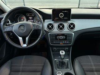 Mercedes-Benz GLA 200 Urban 155 CV TECHO SOLAR