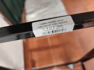 Jaula para pájaros con soporte