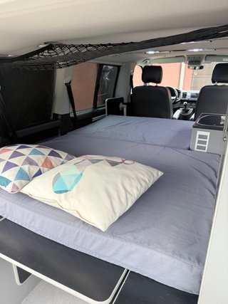 Volkswagen Caravelle 2017 CAMPER!