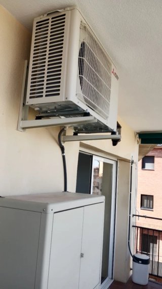 Reformas e instalaciones A.A agua luz paletería