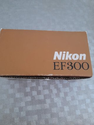 Cámara Nikon EF300 Vintage