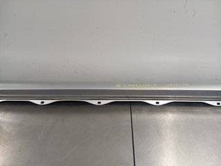 FALDON LATERAL MERCEDES-BENZ CLASE R (BM 251) 642