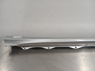 FALDON LATERAL MERCEDES-BENZ CLASE R (BM 251) 642