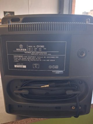 Televisor a color de 10" 220v 12v