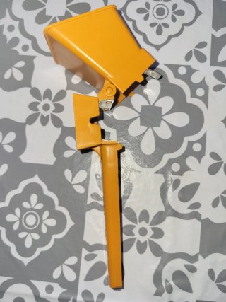 Trita erbe vintage Mouli arancione