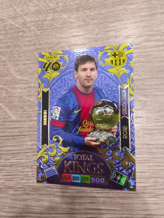 Lote Total Kings, card única y balón de oro