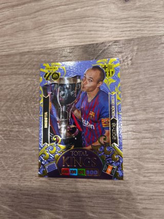 Lote Total Kings, card única y balón de oro