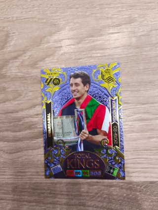 Lote Total Kings, card única y balón de oro