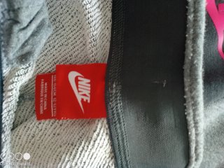 Chándal Nike gris y rosa