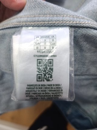 Chaqueta Vaquera Guess Desgastada