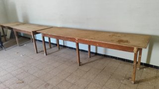 Mesas largas de madera