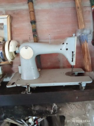 Máquina de coser Sigma Las dos