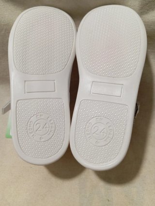 Zapatitos niña piel blancos