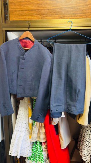 Traje corto feria y Rocío gris oscuro