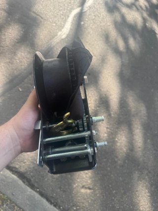 Cabestrante manual para remolque