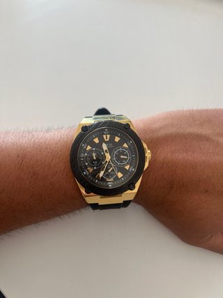 Reloj Guess U1049G5 Negro/Dorado
