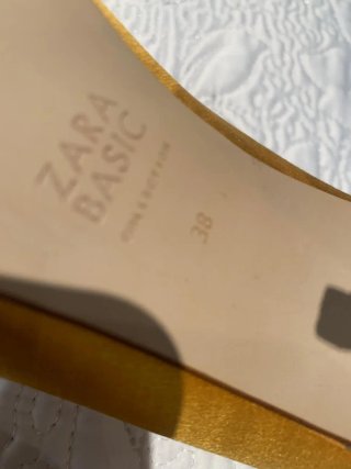 Tacones con lazo Zara Basic