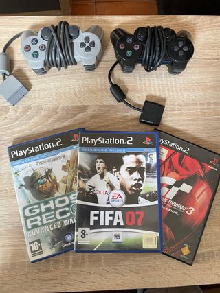 Lote 3 juegos y 2 mandos PS2