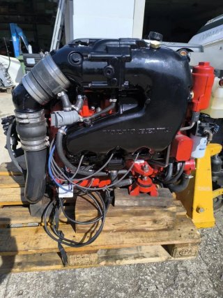 Volvo Penta V8 350 CE N 2021