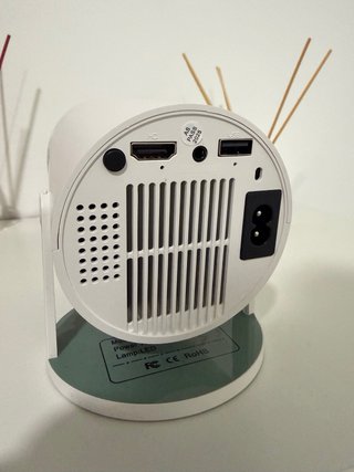 Proyector LED Ultra HD Beige