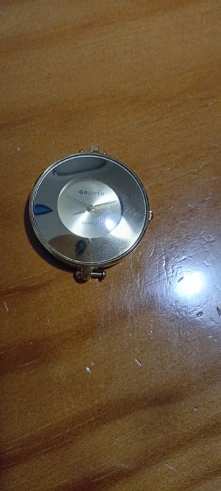 Reloj Bilyfer Dorado Mujer ( le falta correa )