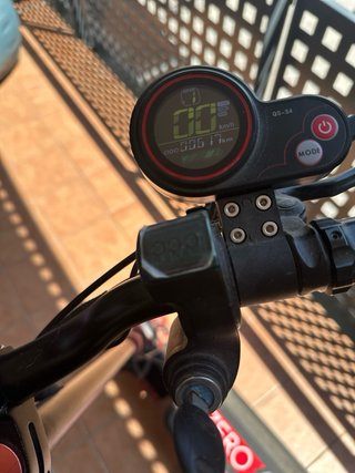 Zéro 10X Dual Motor 1600W - 617 km