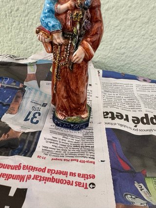 Figura San Antonio con Niño