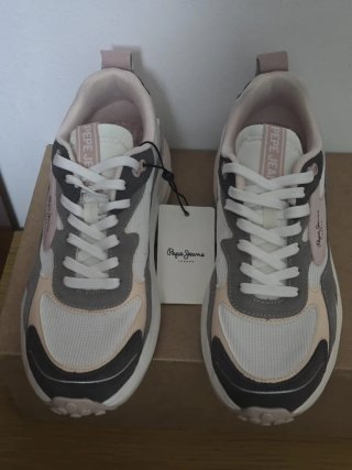 ZAPATILLAS PEPE JEANS N-39 CON ETIQUETA